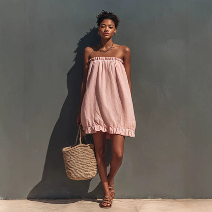 Robe courte ample en lin bustier à volants