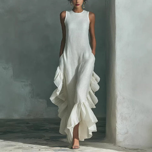 Longue robe maxi sans manches en lin à volants