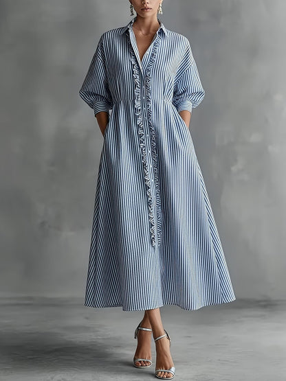 Robe mi-longue à volants rayée bleu et blanc