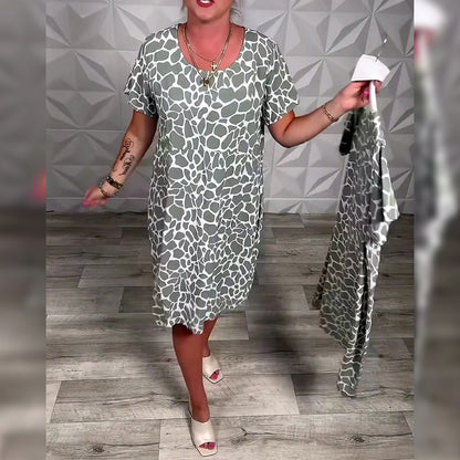 Casual printed dress with round neck