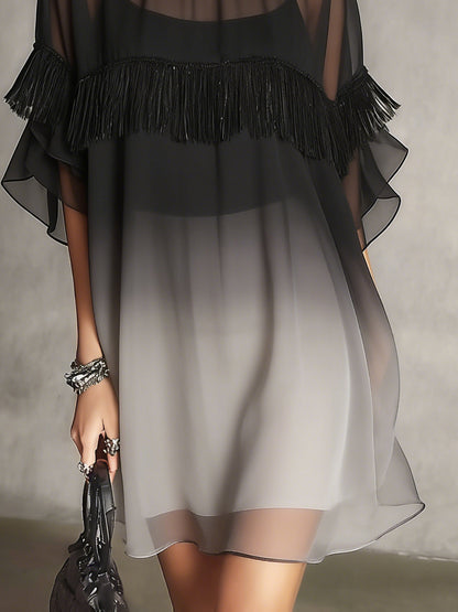 Robe courte noire ombrée, transparente, à franges vaporeuses