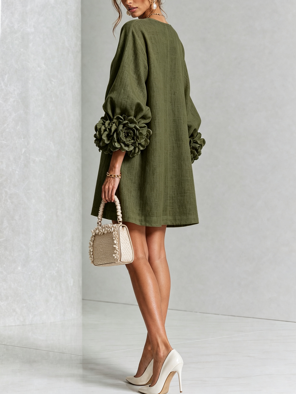 Robe Mini Boutonnée Vert Olive à Motifs Floraux avec Poignets Floraux Sculpturaux