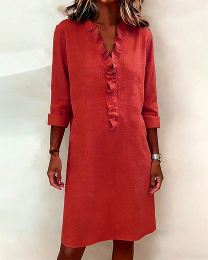 Robe unie à col en V et volants
