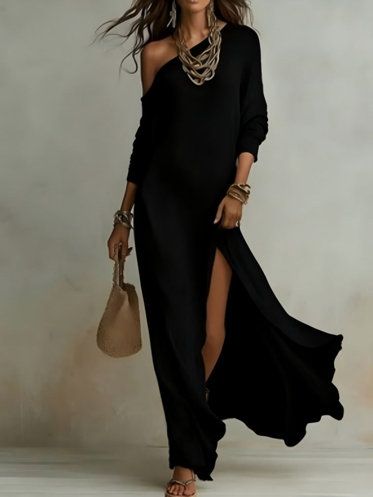 Elegant women's long-sleeved knitted dress, pleated with a slit