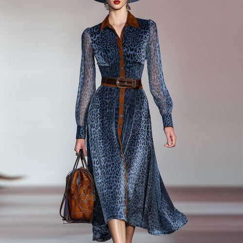 Robe midi bleue à manches longues imprimé léopard