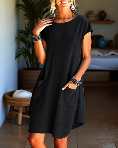 Short-sleeved, round-neck dress with pocket detail