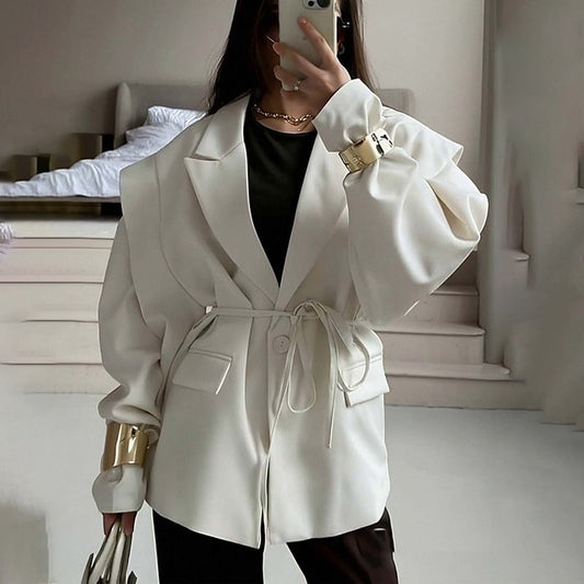 Blazer oversize ceinturé à manches bouffantes – Une élégance moderne et sophistiquée