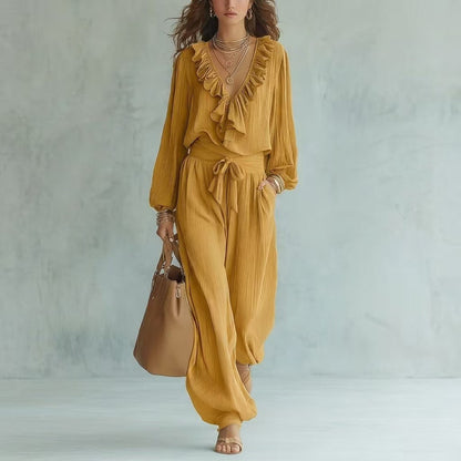 Ensemble deux pièces haut à manches longues avec col en V à volants et pantalon large à taille nouée
