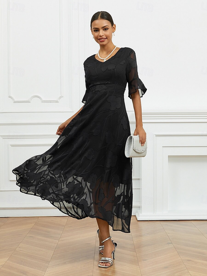 Robe florale col V à manches transparentes