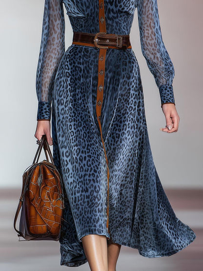 Robe midi bleue à manches longues imprimé léopard