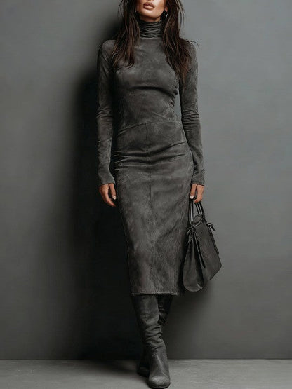 Elegant maxi dress in faux suede