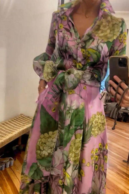 Elegant long pink dress with long sleeves