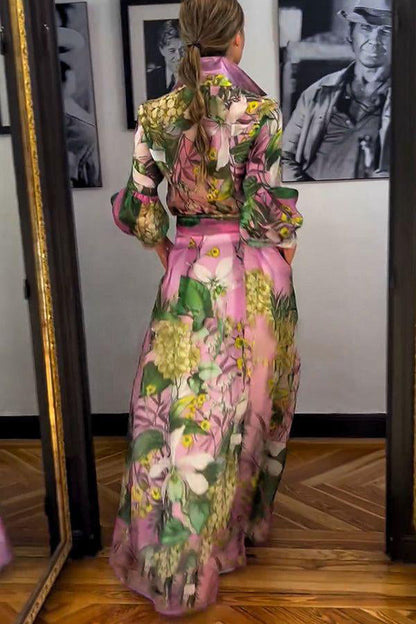 Elegant long pink dress with long sleeves