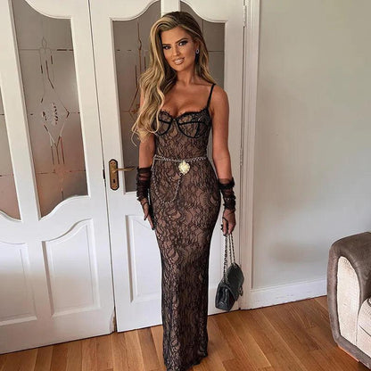 Ravissante robe longue noire dos nu en dentelle
