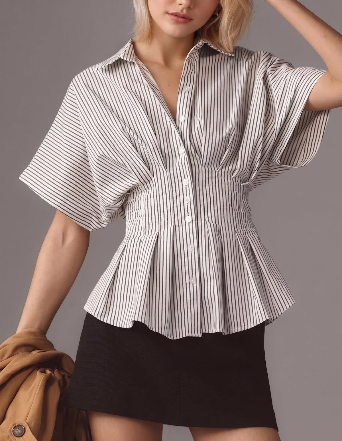 Chemise rayée à col, manches flottantes et taille cintrée avec basques