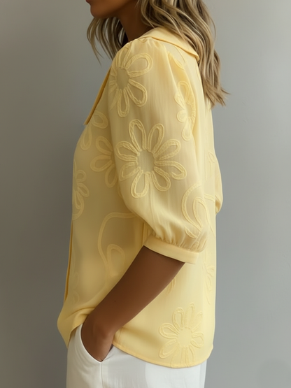 Vintage Peter Pan collar shirt with floral embroidery