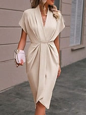 Robe midi décontractée pour femme, froncée, style streetwear, col V basique, manches courtes, disponible en noir, rose et vert foncé.
