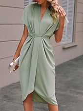 Robe midi décontractée pour femme, froncée, style streetwear, col V basique, manches courtes, disponible en noir, rose et vert foncé.
